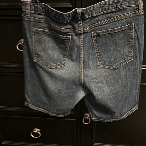 GAP Blue Jean Shorts Relaxed Fit Casual Wear - Picture 3 of 3